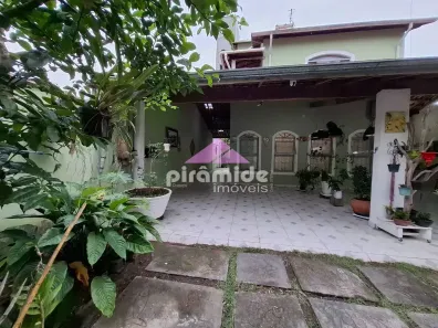 Casa com 3 Quartos à venda, 210m² no Jardim Primavera, Caraguatatuba