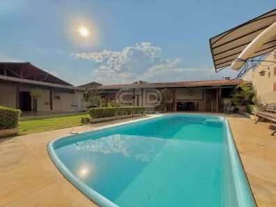 Casa com 3 Quartos à venda, 225m² no Dom Aquino, Cuiabá