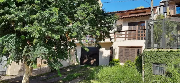 Casa com 3 Quartos à venda, 197m² no Espírito Santo, Porto Alegre