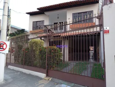 Casa com 5 Quartos à venda, 297m² no Barreto, Niterói