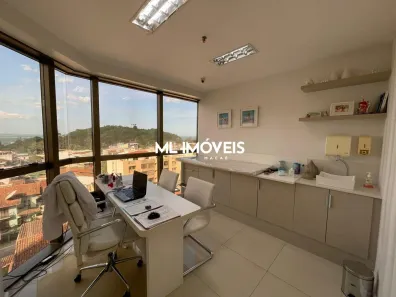 Sala Comercial à venda, 47m² no Imbetiba, Macaé