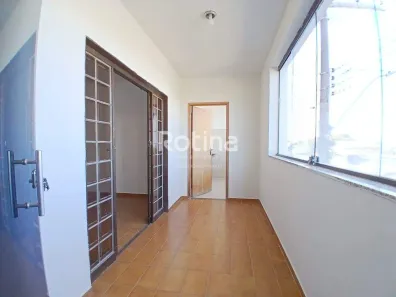 Apartamento com 3 Quartos para alugar, 143m² no Nossa Senhora Aparecida, Uberlândia