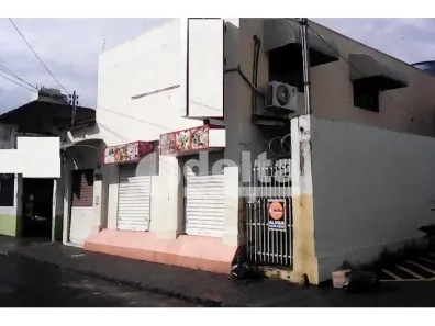 Ponto Comercial para alugar, 100m² no Centro, Uberlândia