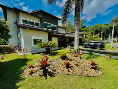 Casa de Condomínio com 4 Quartos à venda, 584m² no Jardim Indaiá, Embu das Artes