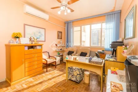 Apartamento com 2 Quartos à venda, 71m² no Centro Histórico, Porto Alegre