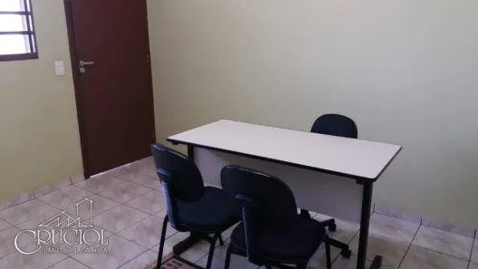 Fazenda/Sítio com 5 Quartos à venda, 558m² no Guaravera, Londrina