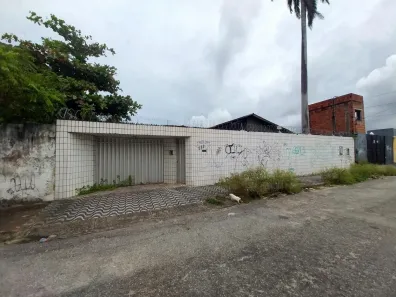 Casa com 11 Quartos para alugar, 716m² no Damas, Fortaleza