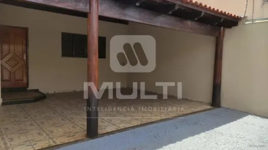 Casa com 3 Quartos à venda, 130m² no Cidade Jardim, Uberlândia