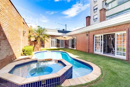 Casa com 4 Quartos à venda, 727m² no Vila Jardim, Porto Alegre