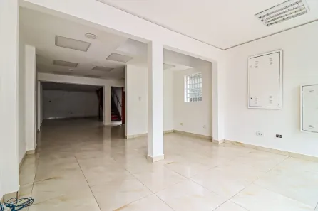 Ponto Comercial para alugar, 140m² no Santo Amaro, São Paulo