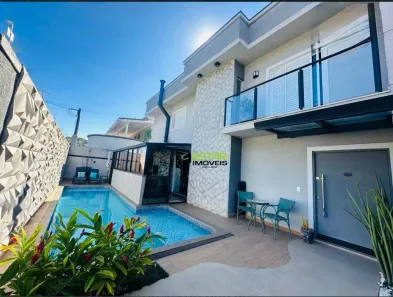 Casa com 3 Quartos à venda, 137m² no Vila Petrópolis, Atibaia