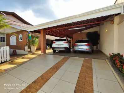 Casa com 4 Quartos à venda, 240m² no Parque Novo Mundo, Americana