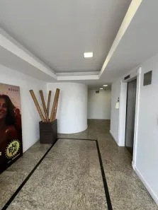Sala Comercial para alugar, 621m² no Centro, Joinville
