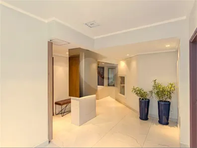 Apartamento com 2 Quartos para alugar, 52m² no Parque Maria Domitila, São Paulo
