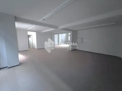 Ponto Comercial para alugar, 200m² no Centro, Uberlândia