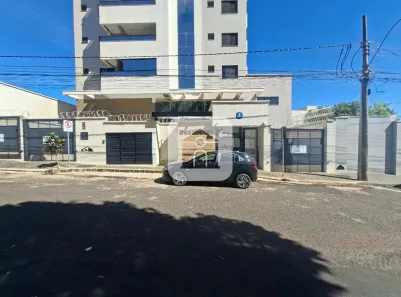 Apartamento com 2 Quartos para alugar, 64m² no Santa Mônica, Uberlândia
