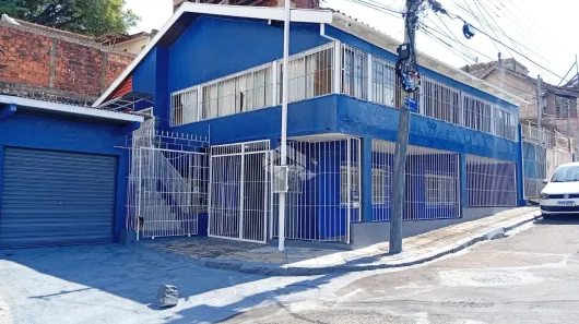 Casa com 4 Quartos à venda, 45m² no Jardim Carvalho, Porto Alegre