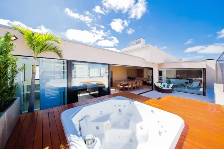 Cobertura com 4 Quartos à venda, 475m² no São Mateus, Juiz de Fora