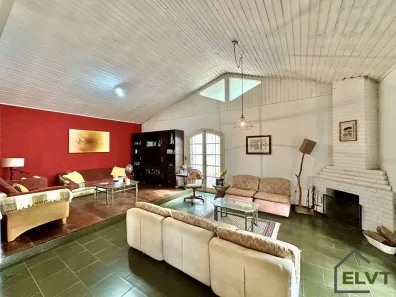 Fazenda/Sítio com 3 Quartos à venda, 233m² no Jardim do Rio Cotia, Cotia
