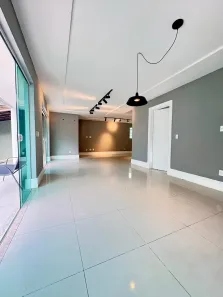 Casa de Condomínio com 4 Quartos para alugar, 315m² no Vargem Pequena, Rio de Janeiro