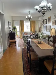 Apartamento com 4 Quartos para alugar, 128m² no Rio Branco, Porto Alegre