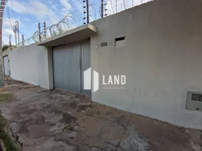 Casa com 3 Quartos à venda, 401m² no Fátima, Teresina