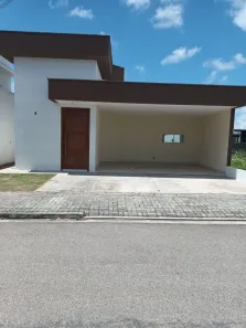Casa de Condomínio com 3 Quartos para alugar, 118m² no Cajupiranga, Parnamirim