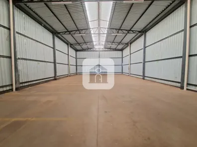 Galpão/Depósito/Armazém para alugar, 260m² no Santa Mônica, Uberlândia