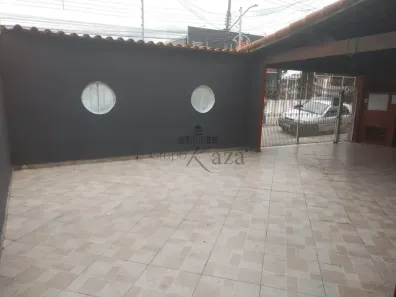 Sobrado com 3 Quartos à venda, 220m² no Residencial São Paulo, Jacareí