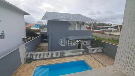Casa com 4 Quartos à venda, 351m² no Piratininga, Niterói