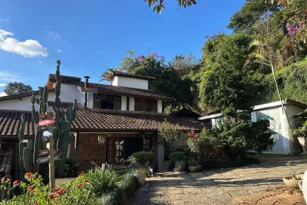Casa com 3 Quartos à venda, 382m² no Braunes, Nova Friburgo