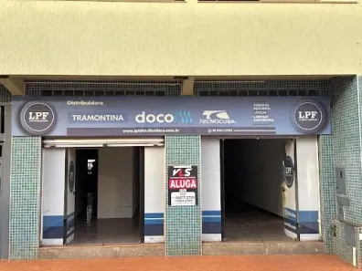 Casa com 1 Quarto para alugar, 250m² no Centro, Itumbiara