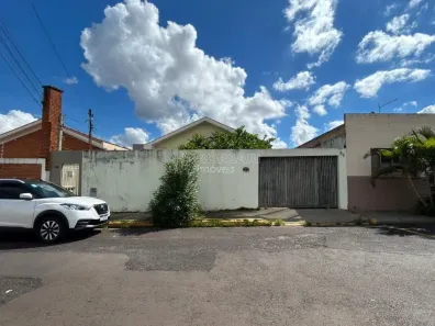 Casa com 2 Quartos à venda, 87m² no Centro, Araraquara