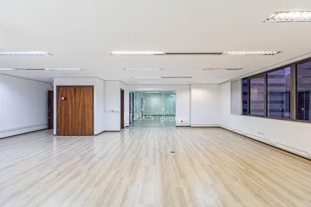 Sala Comercial à venda, 97m² no Centro, Curitiba