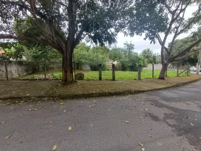Lote/Terreno à venda, 970m² no Jacaroá, Maricá
