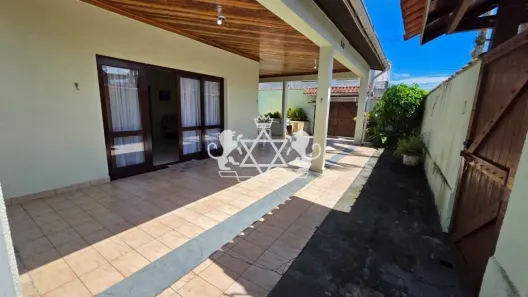 Casa com 3 Quartos à venda, 182m² no Indaiá, Caraguatatuba