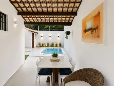 Sobrado com 4 Quartos à venda, 211m² no Engenheiro Luciano Cavalcante, Fortaleza