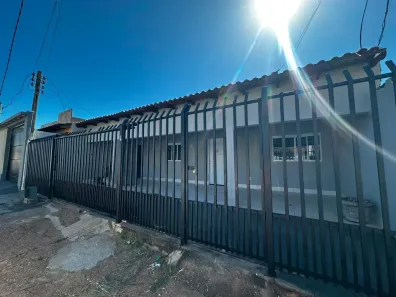 Casa com 3 Quartos para alugar, 90m² no Morada da Serra, Cuiabá
