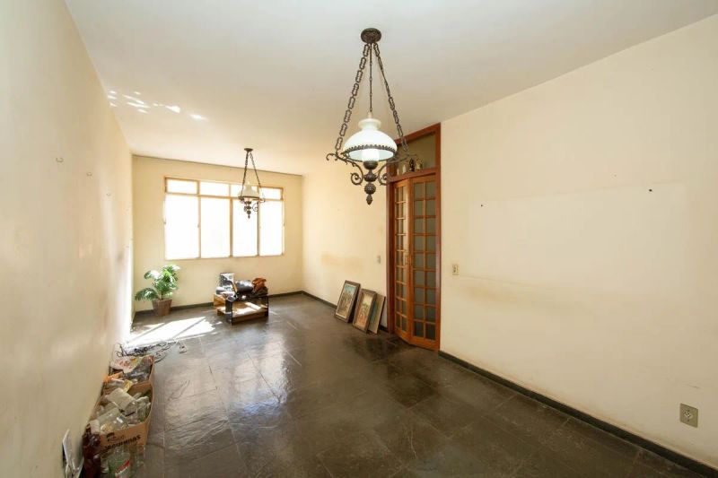 Apartamento com 3 quartos — Nova Suíssa, Belo Horizonte