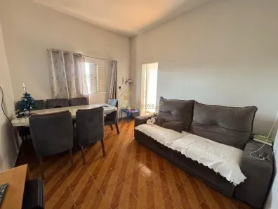 Casa com 2 Quartos à venda, 80m² no Novo Progresso, Contagem