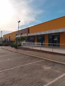 Sala Comercial para alugar, 204m² no Saci, Teresina