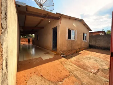 Casa com 3 Quartos à venda, 80m² no Parque Residencial das Flores, Anápolis