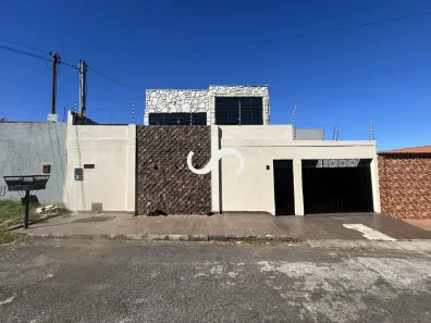 Sobrado com 5 Quartos à venda, 284m² no São Carlos, Anápolis