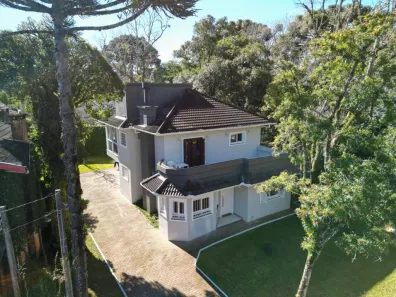 Casa com 5 Quartos à venda, 260m² no Ipê Amarelo, Gramado