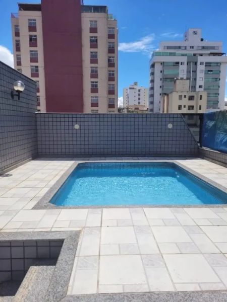 Cobertura com 4 quartos — Sagrada Família, Belo Horizonte