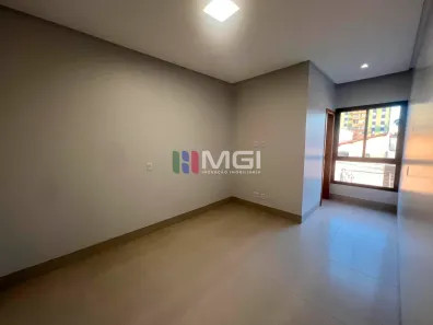 Sobrado com 3 Quartos à venda, 208m² no Jardim América, Goiânia