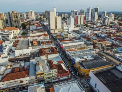 Imóvel Comercial à venda, 400m² no Centro, Marília