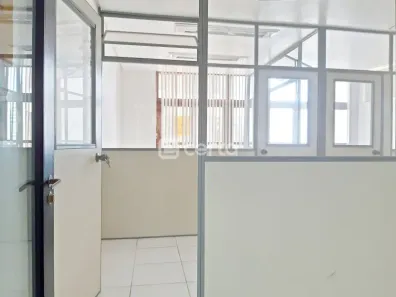 Sala Comercial para alugar, 55m² no Centro Histórico, Porto Alegre