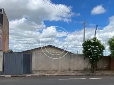 Casa com 2 Quartos à venda, 70m² no Centro, Marília