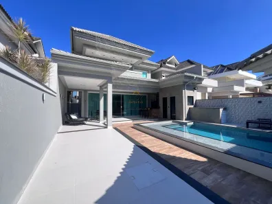 Casa de Condomínio com 3 Quartos à venda, 238m² no Recreio dos Bandeirantes, Rio de Janeiro